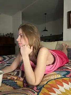 LeyaJohnson online show from 24, 11, 2025