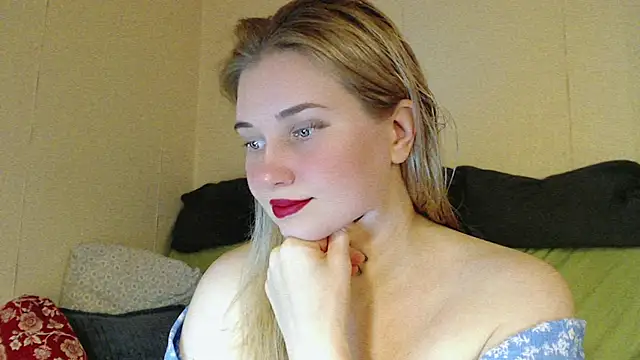 Snapshot of mmmPinUpGirl chatting on 19, 10, 2025 mmmPinUpGirl online show from 19, 10, 2025