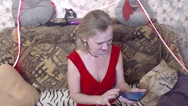 Snapshot of MissBekker chatting on 1, 11, 2025 MissBekker online show from 1, 11, 2025