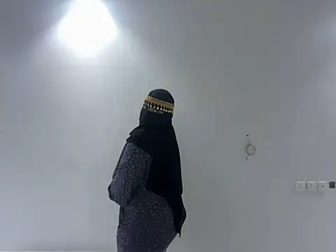 Snapshot of Submissive_Arab chatting on 9, 2, 2025 Submissive Arab online show from 9, 2, 2025