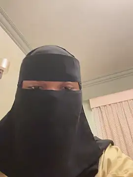 Snapshot of Submissive_Arab chatting on 24, 9, 2025 Submissive Arab online show from 24, 9, 2025