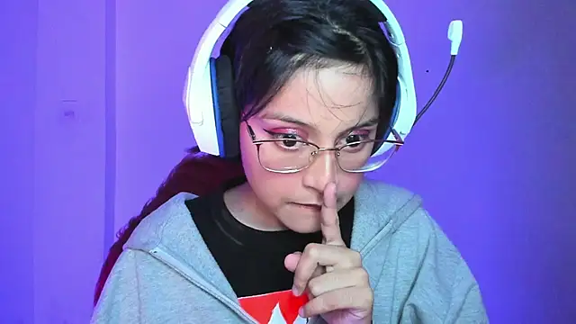 Little Lisy online show from 4, 12, 2025