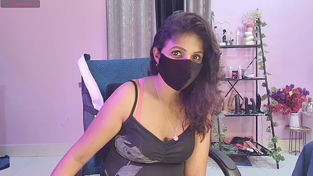 Snapshot of Naughty_nightz chatting on 23, 10, 2025 Naughty nightz online show from 23, 10, 2025