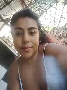 gatuwildhott online show from 17, 10, 2025