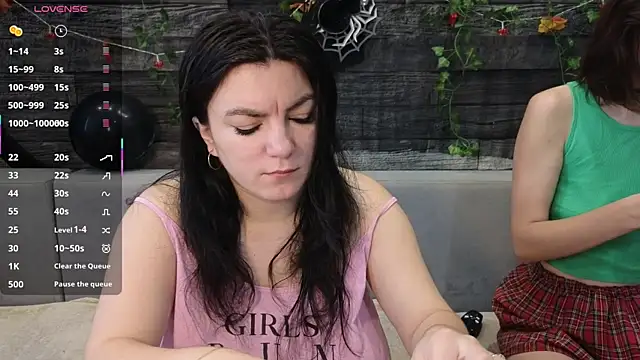 Snapshot of Vika_loves_you chatting on 1, 11, 2025 Vika loves you online show from 1, 11, 2025