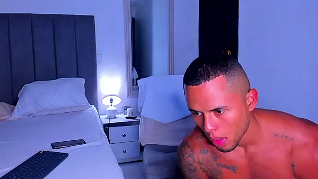 Snapshot of ethan_brown_ chatting on 12, 10, 2025 ethan brown online show from 12, 10, 2025