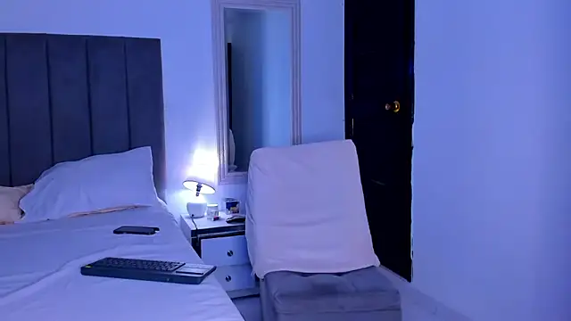 Snapshot of ethan_brown_ chatting on 31, 10, 2025 ethan brown online show from 31, 10, 2025