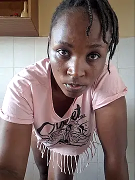 Snapshot of Samia_Queen chatting on 9, 10, 2025 Samia Queen online show from 9, 10, 2025