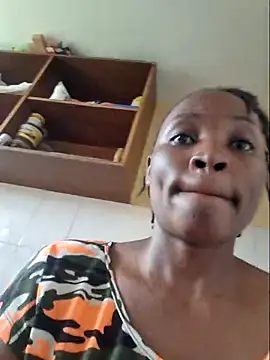 Snapshot of Samia_Queen chatting on 10, 10, 2025 Samia Queen online show from 10, 10, 2025