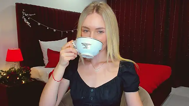 bella  rose online show from 12, 12, 2024