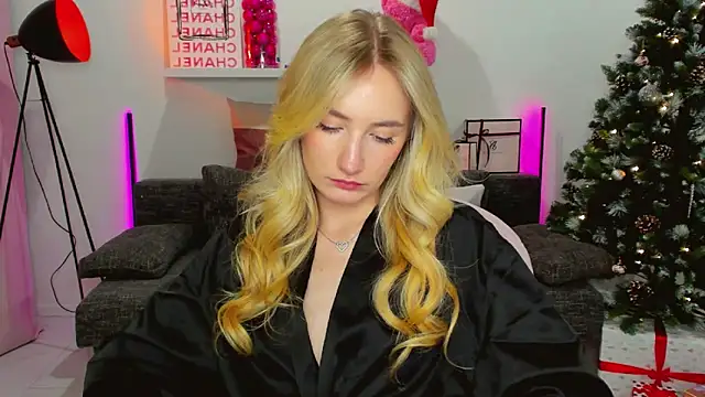 bella  rose online show from 16, 12, 2024