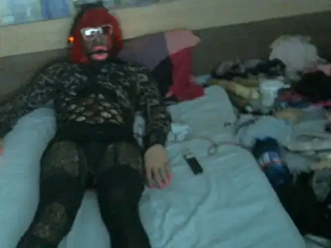 Kinkyslut07 online show from 28, 11, 2025