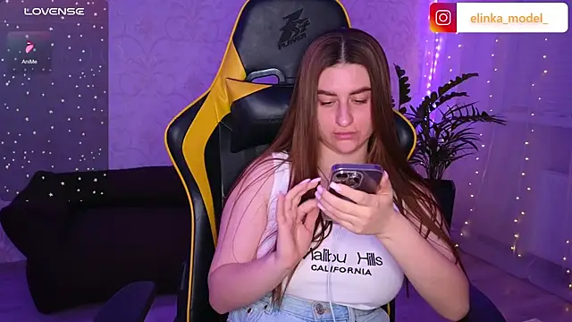 Snapshot of Elishka_ chatting on 9, 12, 2024 Elishka online show from 9, 12, 2024
