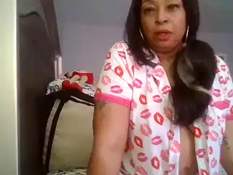 MSweetLindaParks online show from 2, 2, 2025