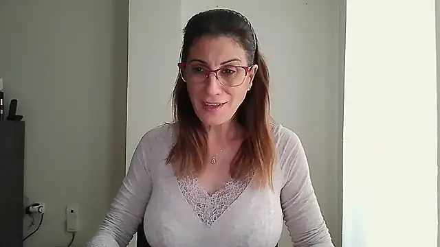 Sanada hot online show from 9, 10, 2025