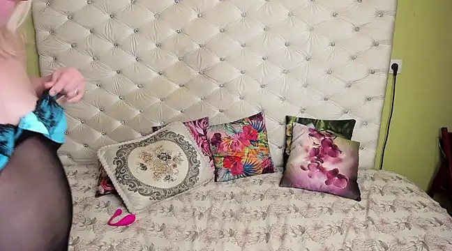 DoraMay online show from 7, 2, 2025