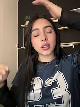 isabella jade online show from 16, 2, 2026