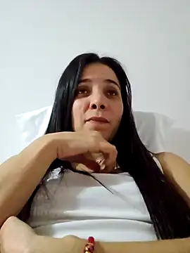 miaeyes online show from 6, 1, 2025