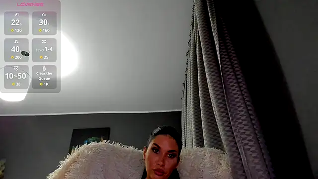 Snapshot of Emma_D_ chatting on 10, 11, 2025 Emma D online show from 10, 11, 2025