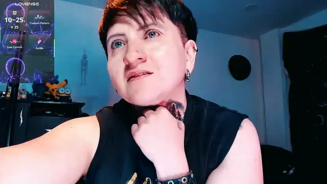 Snapshot of Marieblueeyes chatting on 22, 10, 2025 Marieblueeyes online show from 22, 10, 2025