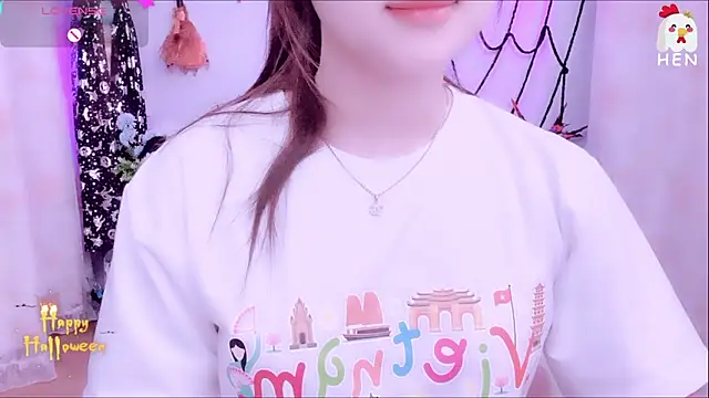 Snapshot of hen237 chatting on 3, 11, 2025 hen237 online show from 3, 11, 2025