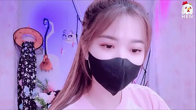 Snapshot of hen237 chatting on 9, 11, 2025 hen237 online show from 9, 11, 2025