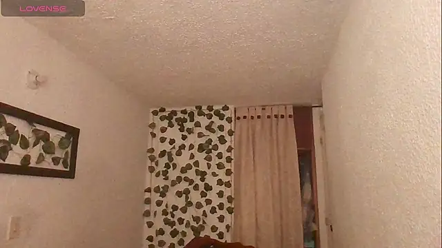 Snapshot of SexDiffrent chatting on 28, 11, 2025 SexDiffrent online show from 28, 11, 2025