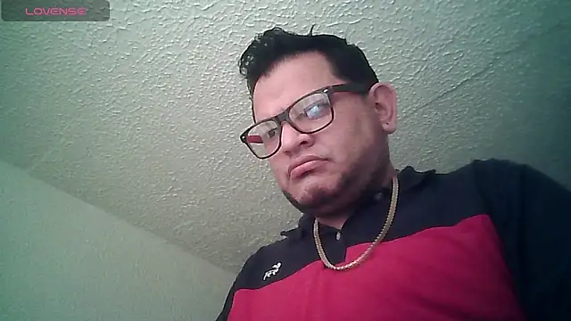 Snapshot of SexDiffrent chatting on 21, 12, 2025 SexDiffrent online show from 21, 12, 2025