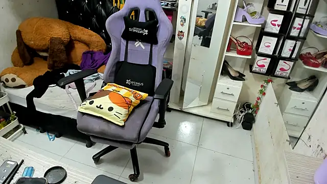 allsson queen online show from 2, 11, 2025