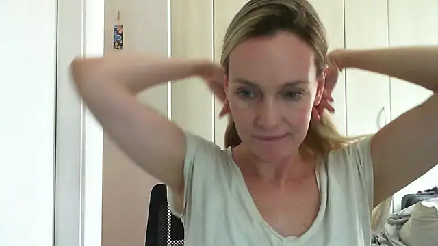 Annylove1 online show from 30, 1, 2025