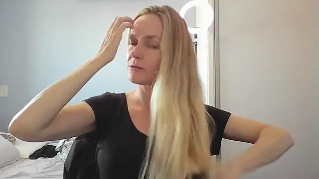 Annylove1 online show from 7, 1, 2026