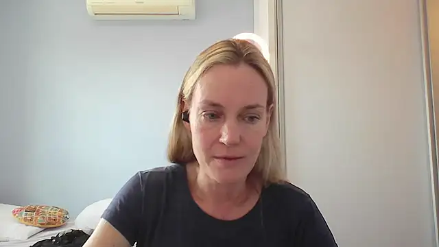 Annylove1 online show from 12, 1, 2026