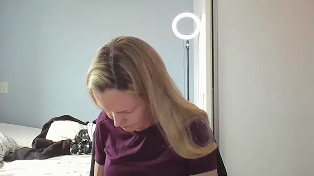 Annylove1 online show from 2, 2, 2026