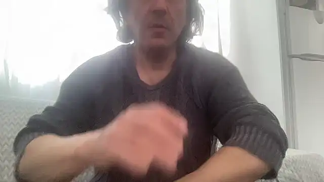 Snapshot of ALPHANDRE chatting on 7, 3, 2025 ALPHANDRE online show from 7, 3, 2025