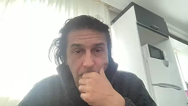 Snapshot of ALPHANDRE chatting on 20, 3, 2025 ALPHANDRE online show from 20, 3, 2025