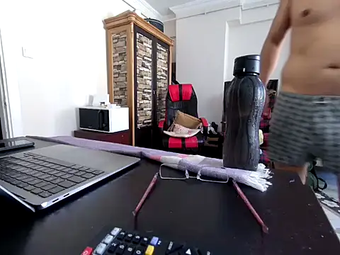 Snapshot of ALPHANDRE chatting on 22, 9, 2025 ALPHANDRE online show from 22, 9, 2025