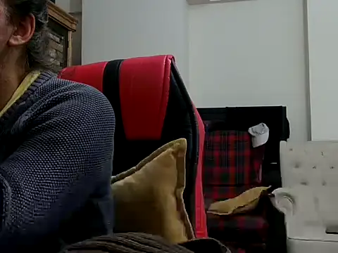 Snapshot of ALPHANDRE chatting on 27, 9, 2025 ALPHANDRE online show from 27, 9, 2025