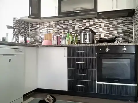 Snapshot of ALPHANDRE chatting on 18, 11, 2025 ALPHANDRE online show from 18, 11, 2025