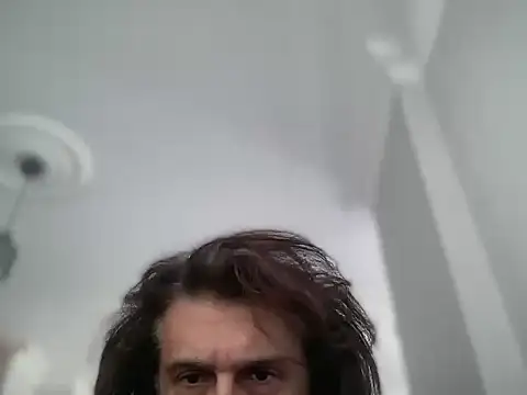 Snapshot of ALPHANDRE chatting on 22, 11, 2025 ALPHANDRE online show from 22, 11, 2025