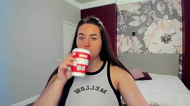 Snapshot of Roxie_Bradley chatting on 20, 10, 2025 Roxie Bradley online show from 20, 10, 2025