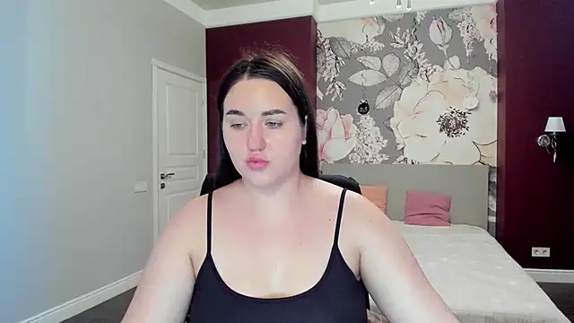 Snapshot of Roxie_Bradley chatting on 30, 10, 2025 Roxie Bradley online show from 30, 10, 2025