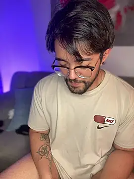 Im sophiie online show from 21, 3, 2025