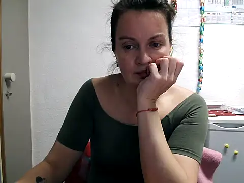 LoveNBloom online show from 21, 2, 2025