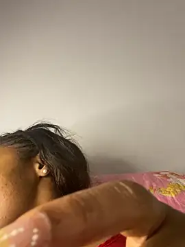  yisela  online show from 18, 10, 2025