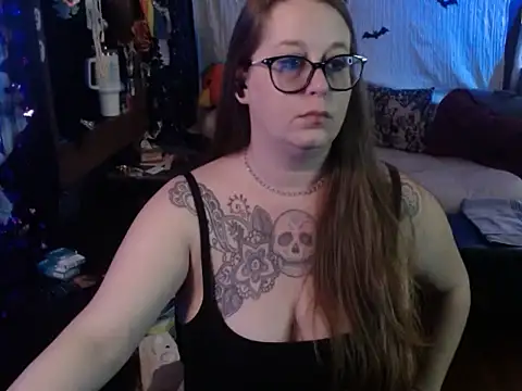 Snapshot of edgexchaos chatting on 9, 11, 2025 edgexchaos online show from 9, 11, 2025