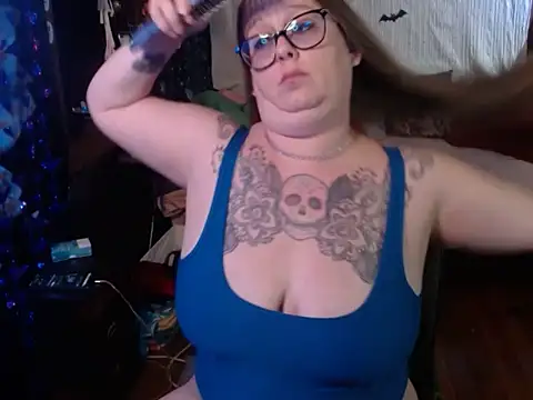 Snapshot of edgexchaos chatting on 24, 11, 2025 edgexchaos online show from 24, 11, 2025