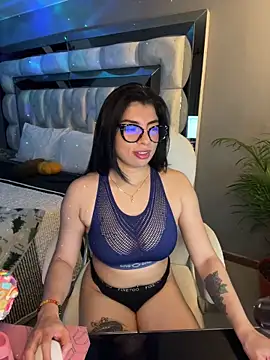 Miaparkerss  online show from 19, 3, 2025