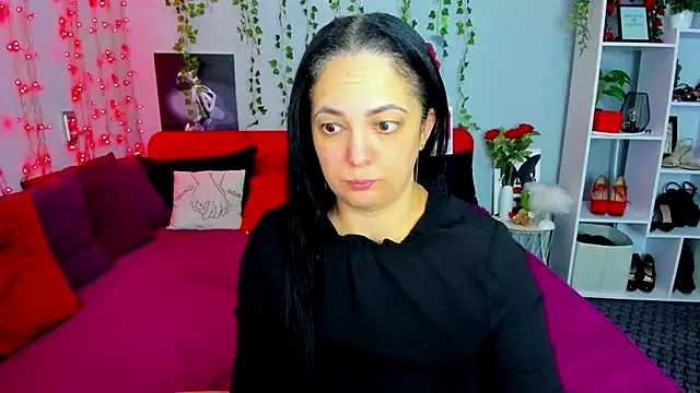 Snapshot of DarlingMilf chatting on 15, 10, 2025 DarlingMilf online show from 15, 10, 2025