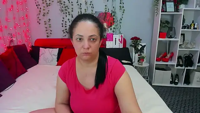 Snapshot of DarlingMilf chatting on 23, 11, 2025 DarlingMilf online show from 23, 11, 2025