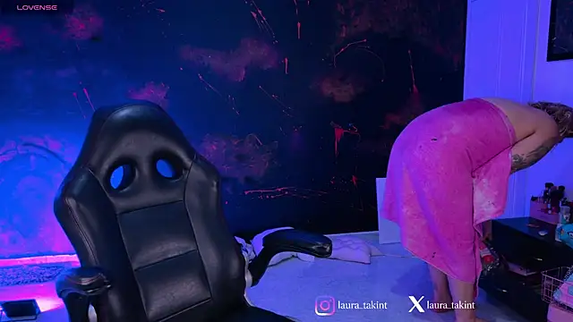 Laura takint online show from 13, 1, 2026